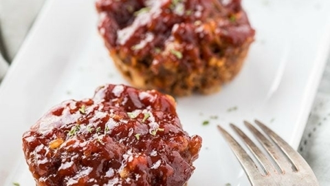 Meatloaf Muffins - Old Fashioned Mini Meatloaf Recipe